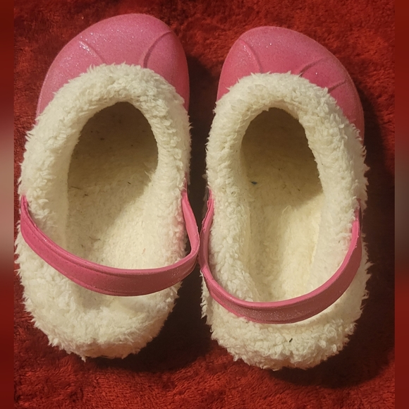 Girls Glitter Pink Croc like Slip on Shoes - Picture 3 of 9